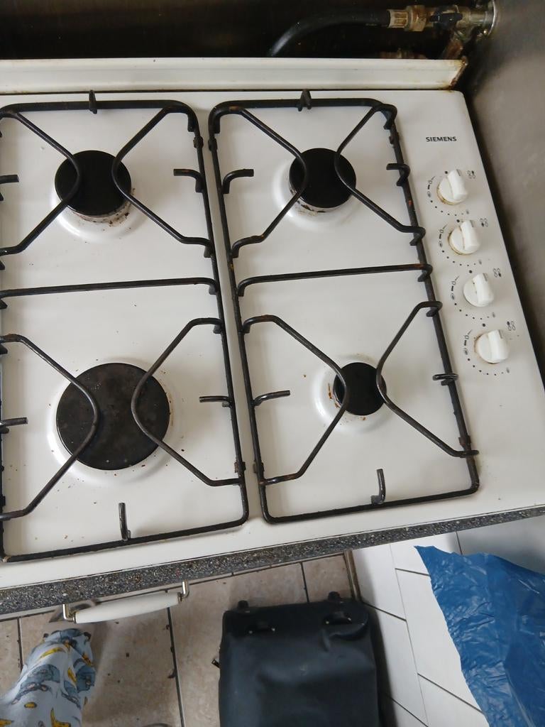 Siemens gasfornuis met 4 pitten, Witgoed en Apparatuur, Fornuizen, Ophalen of Verzenden