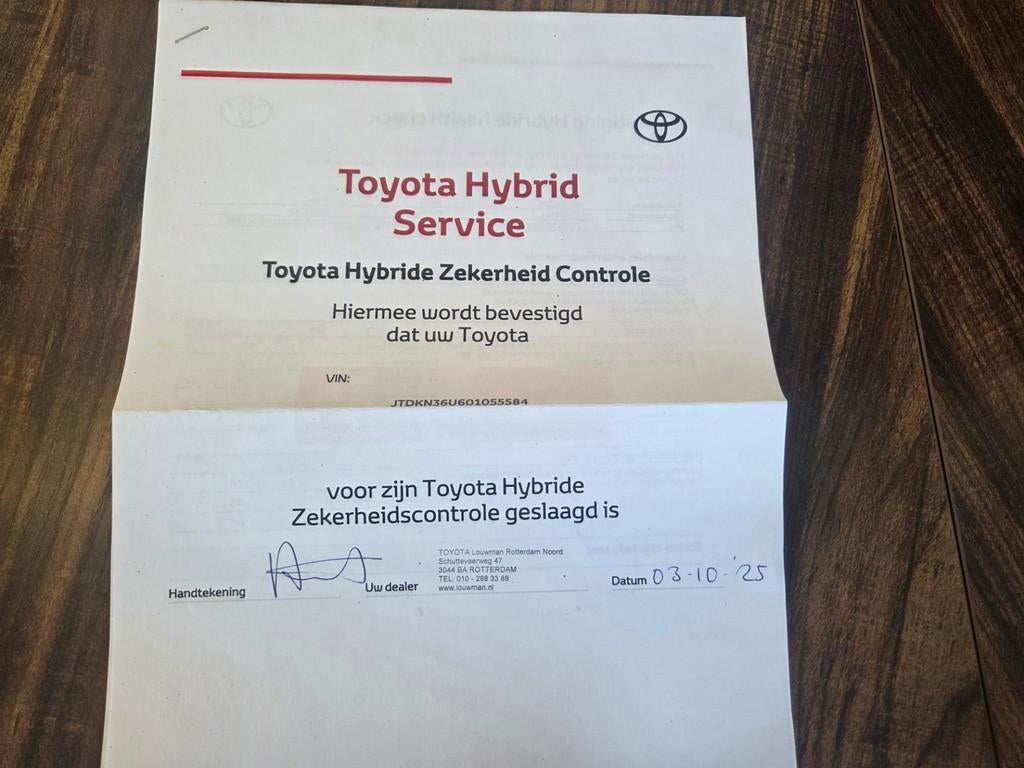 Toyota Prius 1.8 Comfort/TWEEDE EIGENAAR/DEALER onderhouden, Gebruikt, 4 cilinders, Zwart, Origineel Nederlands