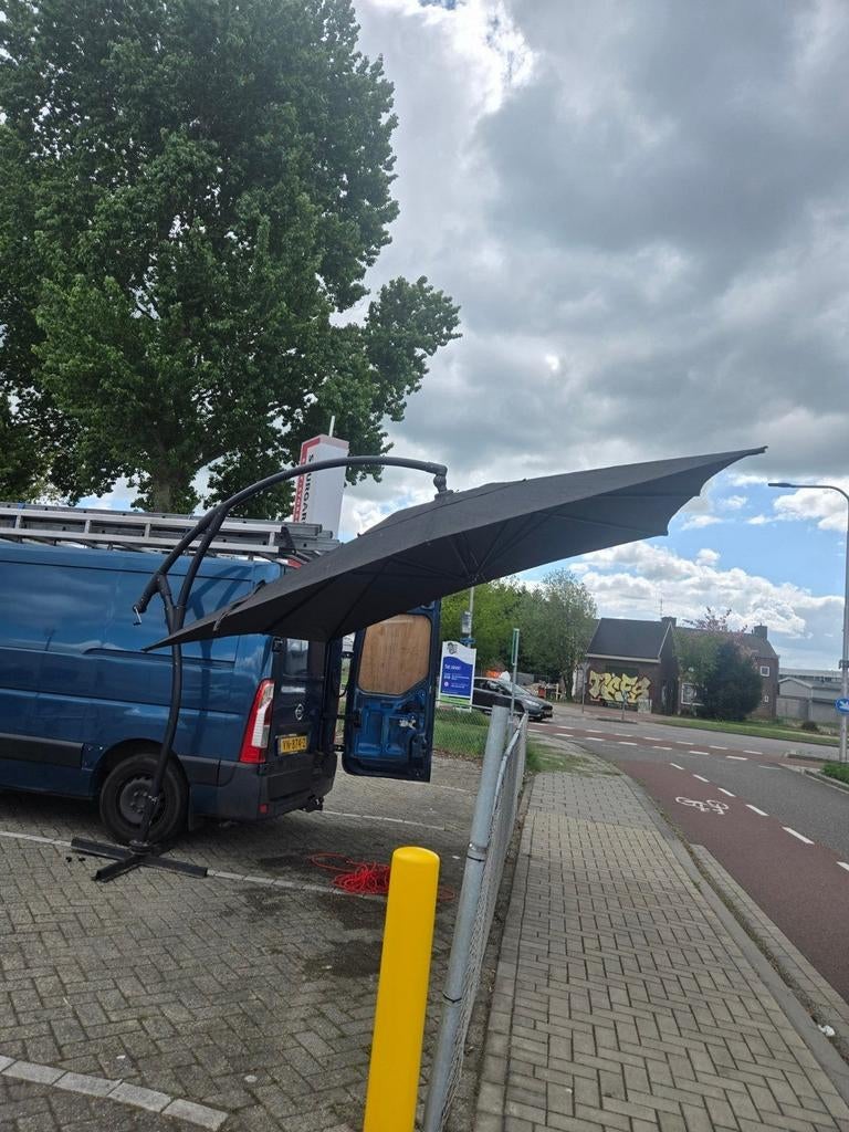 Madison Zweefparasol 400x400 cm -, Tuin en Terras, Parasols, Ophalen of Verzenden