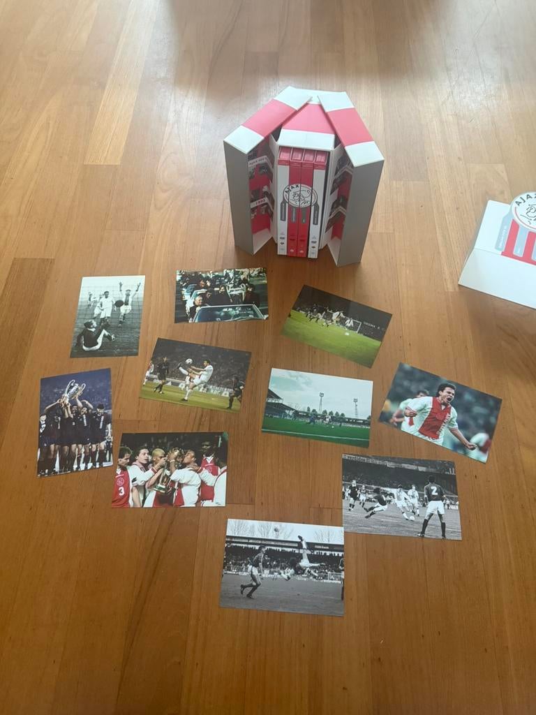 Ajax vipbox colletersitem 2500 van gemaakt, Ophalen of Verzenden, Zo goed als nieuw, Ajax