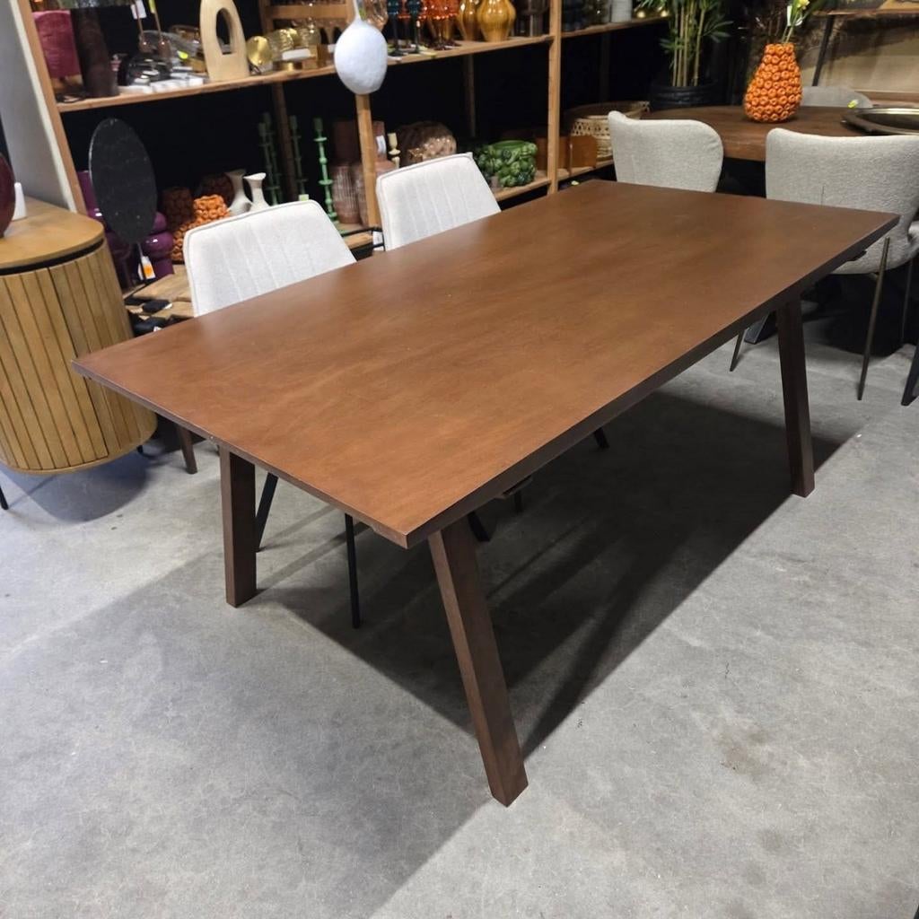 Eettafel Adamello Essenfineer, 180 x 95cm van Dutchbone, Ophalen