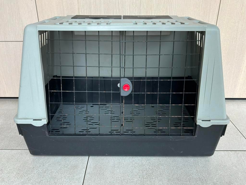 Ferplast honden bench voor in de auto - EUR50, Dieren en Toebehoren, Hondenbenches, Ophalen, Gebruikt