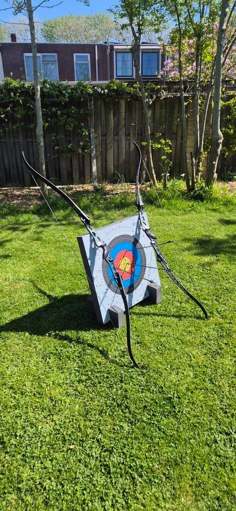 Pijl en boog set met doelwit, Sport en Fitness, Handboogschieten, Zo goed als nieuw, Ophalen