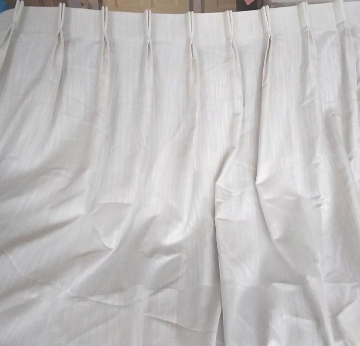 1 Groot wit overgordijn van 258 cm hoog en 190 cm breed, Huis en Inrichting, Stoffering | Gordijnen en Lamellen, Zo goed als nieuw