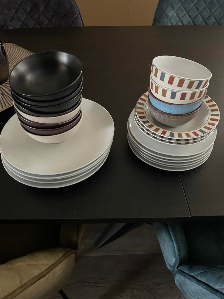 Borden/kommen/ schaaltjes, Huis en Inrichting, Ophalen, Gebruikt, Overige stijlen, Bord(en)