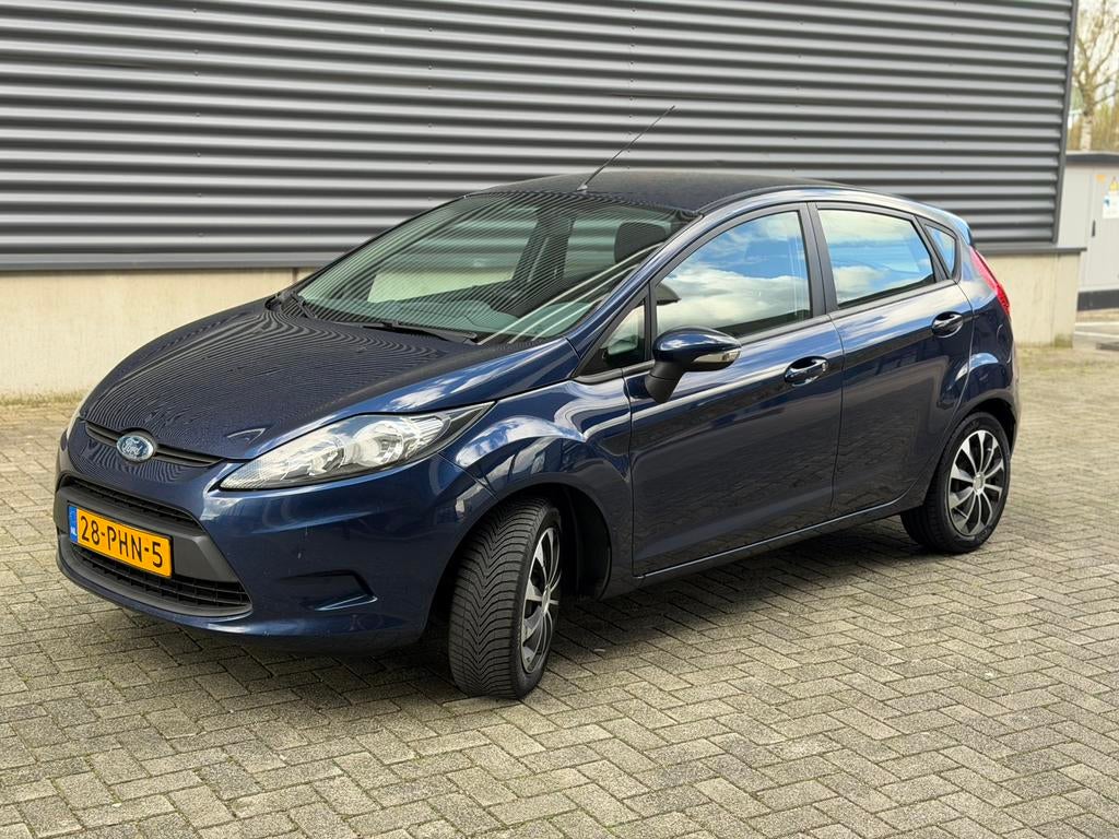 Ford Fiesta 1.25 –  Nieuwe APK – Airco – CarPlay – Trekhaak, Auto's, Ford, Voorwielaandrijving, Euro 5, Stof, 40 €/maand