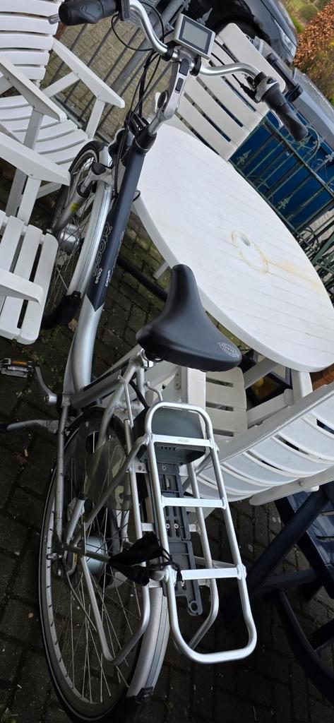 Elektrische damesfiets voor onderdelen - 40 euro, Fietsen en Brommers, Overige Fietsen en Brommers, Gebruikt, Ophalen