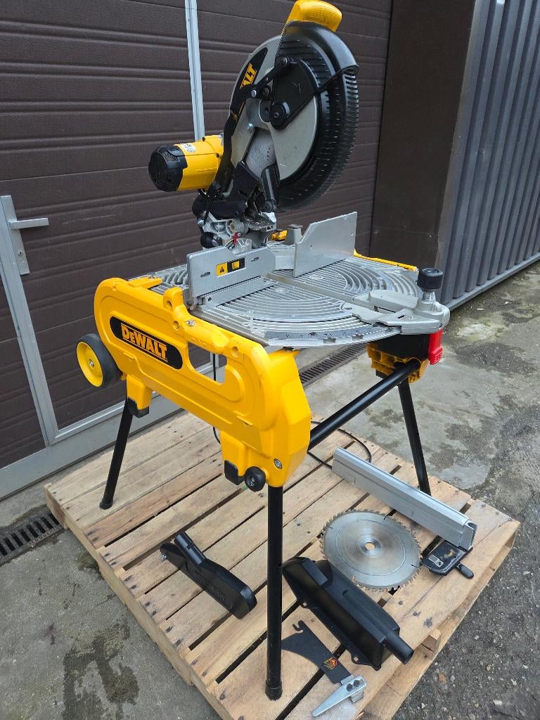 DeWalt D27107 Combinatiezaag TGS | 2000W | 305mm, Doe-het-zelf en Verbouw, Gereedschap | Zaagmachines, Ophalen, 70 mm of meer