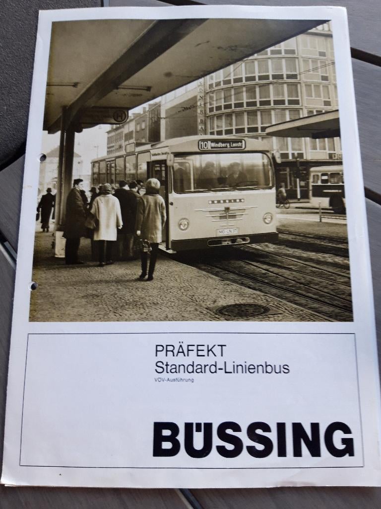 folder Büssing Präfekt lijnbus modeljaar 1968 – Duits, Boeken, Ophalen of Verzenden, Zo goed als nieuw, Overige merken, Büssing autobus
