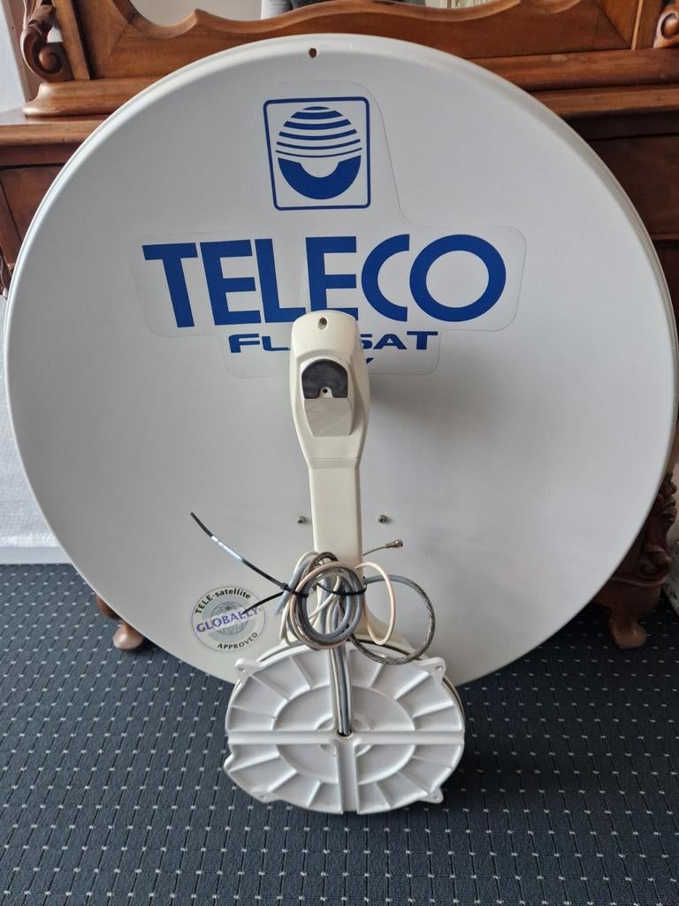 Teleco satelliet schotel 83 cm compleet, Ophalen of Verzenden, Gebruikt, (Schotel)antenne, Overige merken