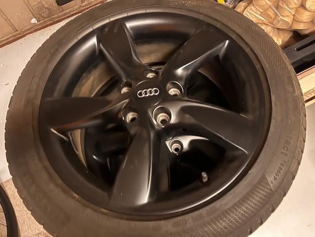 Winterbanden Continental 205/50 R17 Audi A3 Lichtm Velgen, Auto-onderdelen, Banden en Velgen, Gebruikt, Velg(en), 17 inch, Personenwagen