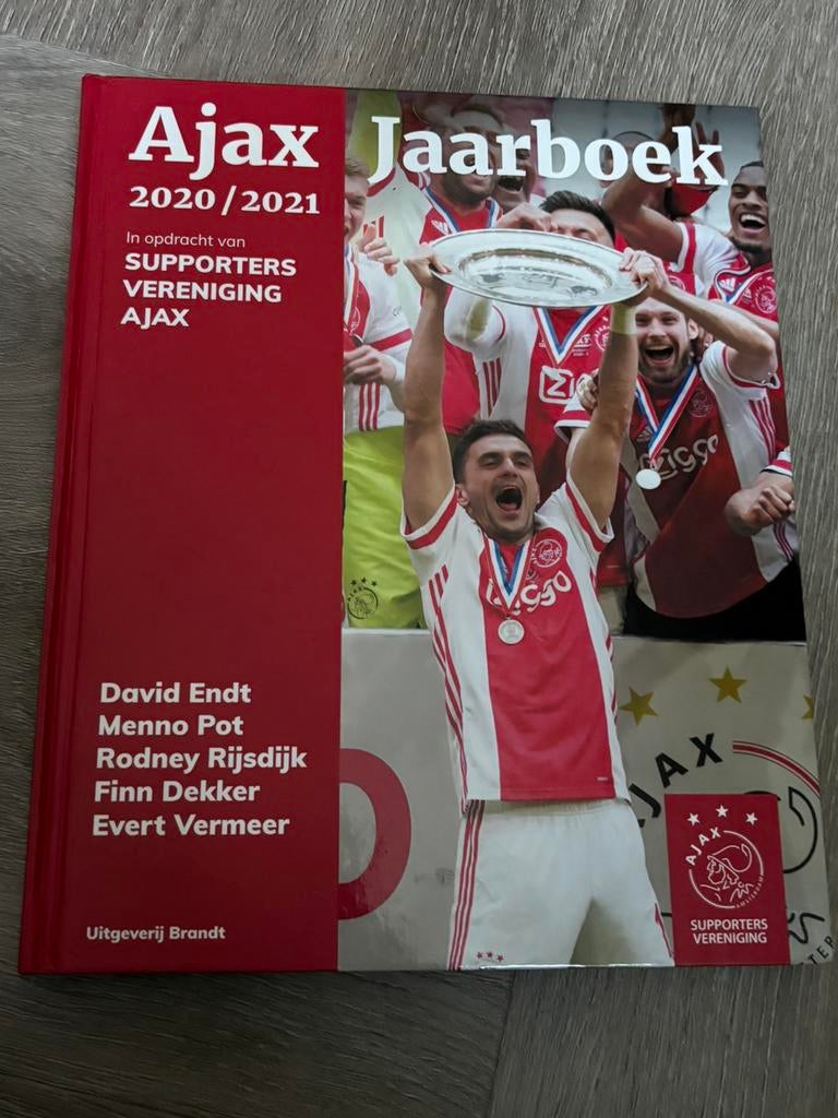 Ajax jaarboek 2020/2021, Verzamelen, Ophalen of Verzenden, Ajax, Boek of Tijdschrift