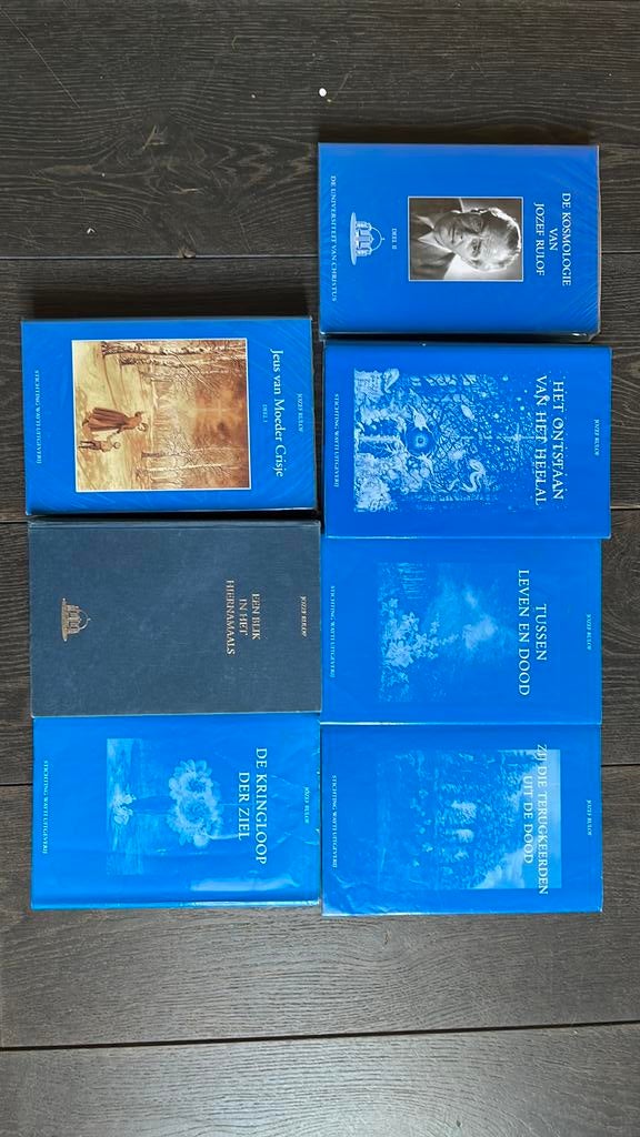 Boekenserie Jozef Rulof 7 boeken, Boeken, Ophalen of Verzenden, Zo goed als nieuw, Spiritualiteit algemeen, Achtergrond en Informatie