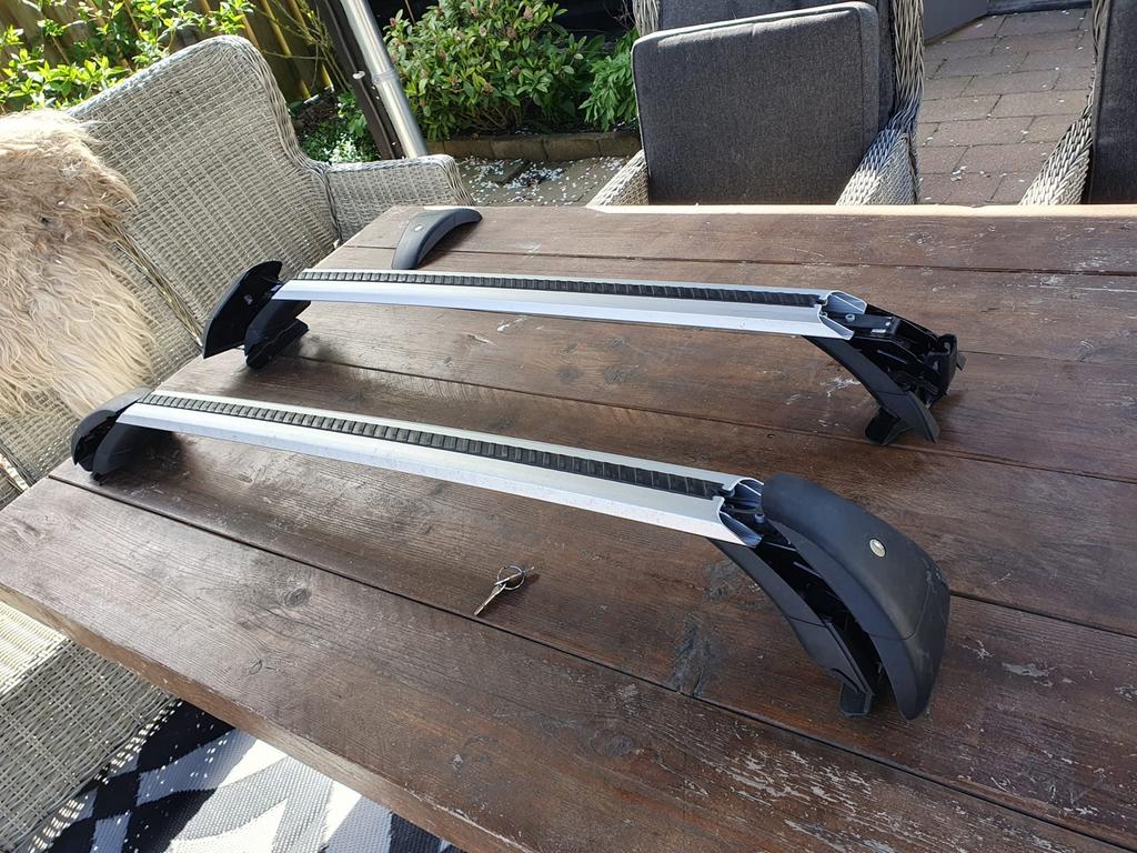 Dakdragers Volvo V40 (2012-2019), Auto diversen, Dakdragers, Ophalen, Gebruikt