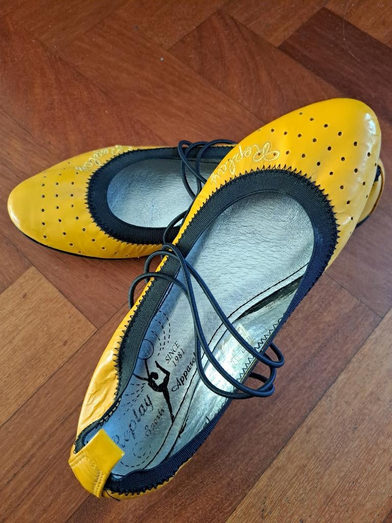 Ballerina's schoenen 39 Replay oker geel, Kleding | Dames, Schoenen, Zo goed als nieuw, Ballerina's, Geel, Ophalen of Verzenden