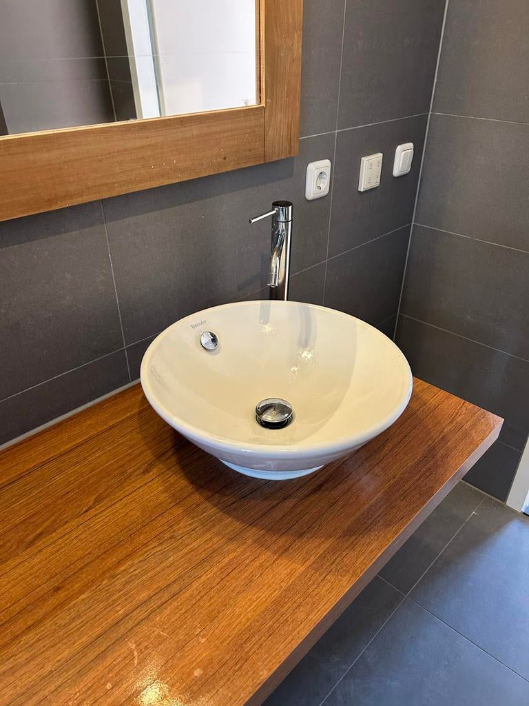 Moderne wastafel met kraan en houten blad, Ophalen, Zo goed als nieuw, Chroom, Wastafel