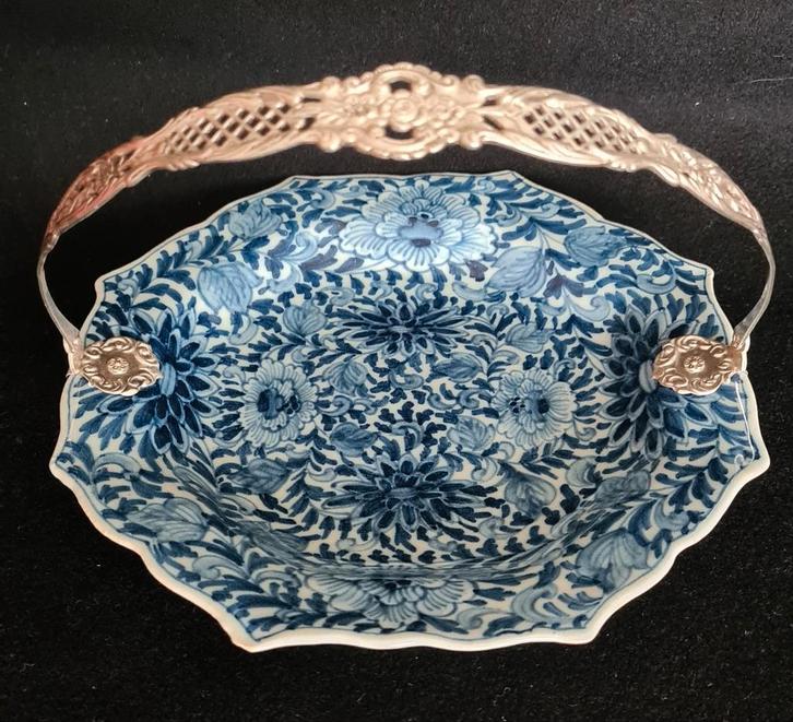 Schaaltje zilveren handvat Tichelaar Makkum, Antiek en Kunst, Antiek | Keramiek en Aardewerk, Ophalen of Verzenden