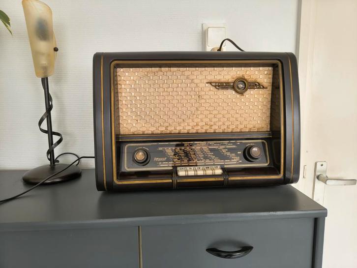 Vintage retro Loewe-Opta Planet 55 radio, Audio, Tv en Foto, Radio's, Zo goed als nieuw, Ophalen of Verzenden