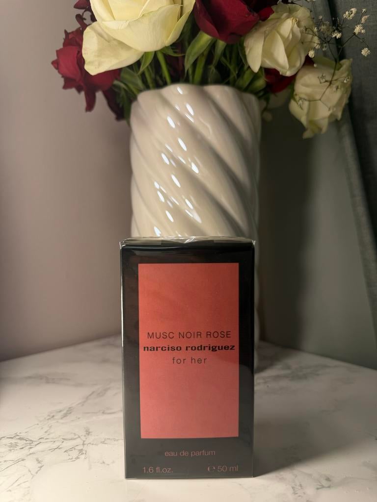 Narciso Rodriguez Musc Noir Rose Eau de Parfum 50ml, Ophalen of Verzenden, Nieuw