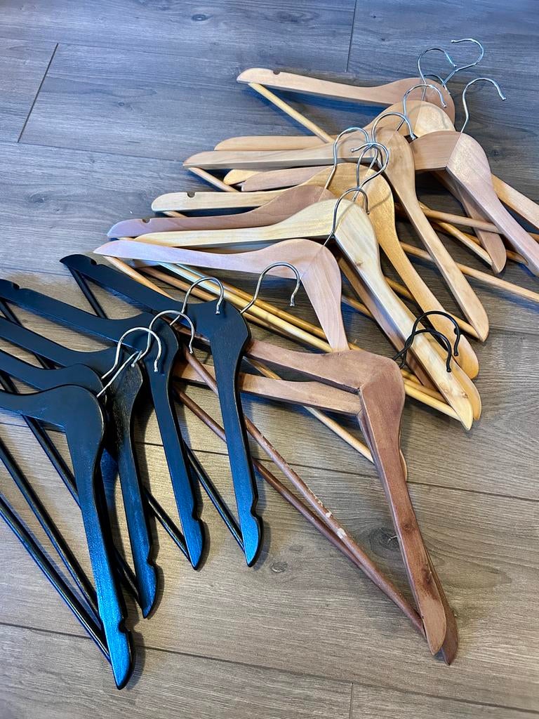 Houten kledinghangers (173 stuks), Ophalen, Zo goed als nieuw, Hout, Volwassenen