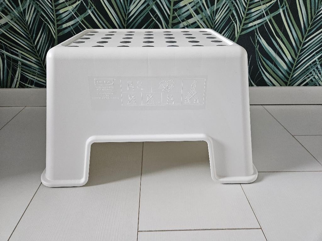 Ikea krukje, Ophalen, Zo goed als nieuw, Kunststof