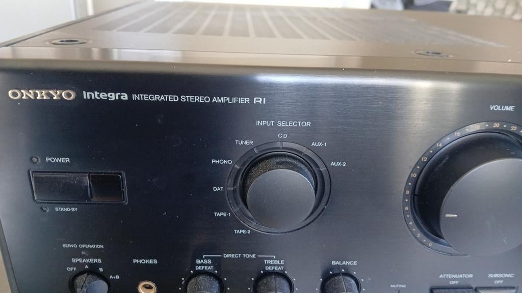 Onkyo integra a807 versterker met afstandsbediening, Audio, Tv en Foto, Versterkers en Receivers, Ophalen of Verzenden, Zo goed als nieuw