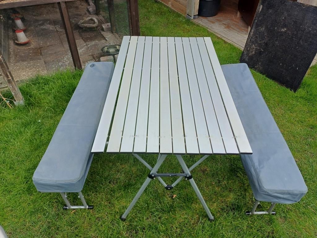 Adventuridge Campingtafel met 2 bankjes - Opvouwbaar, Ophalen