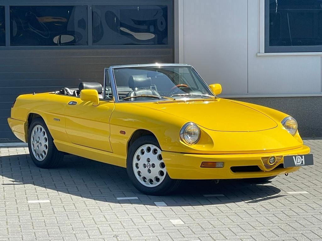 Alfa Romeo Spider 2.0 120pk 1993, Auto's, Alfa Romeo, 1965 cc, Achterwielaandrijving, Zwart, 4 cilinders