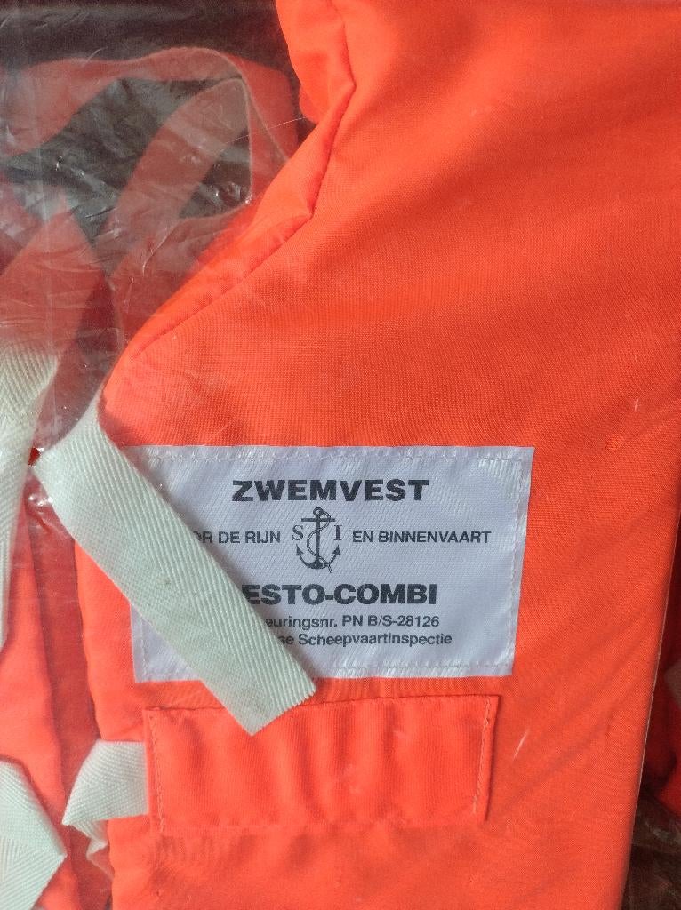 Zwemvesten, Ophalen, Nieuw, Dame of Heer, Reddingsvest of Zwemvest