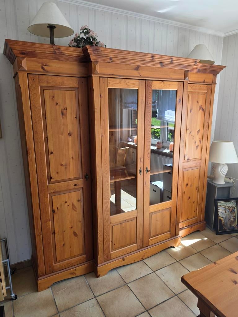 GRATIS Massief Grenen Meubelset - Kledingkast & Vitrinekast, Huis en Inrichting, Kasten | Vitrinekasten, Gebruikt, 200 cm of meer