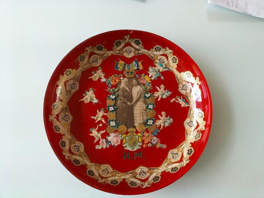 Uniek Glazen bord met fluweel Nederlands Koningshuis 1920, Verzamelen, Koninklijk Huis en Royalty, Gebruikt, Overige typen, Nederland