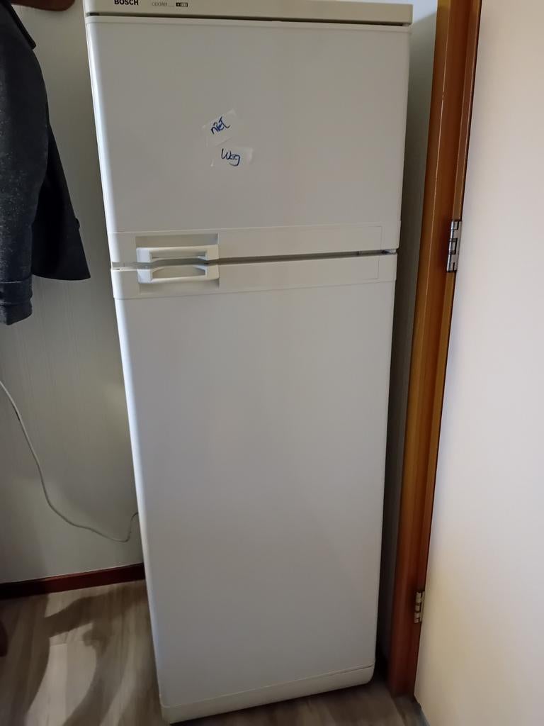 Bosch koel/vrieskast kast., Ophalen, Gebruikt, 200 liter of meer, Met aparte vriezer