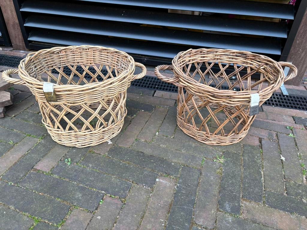 2 rotan pothouders riviera maison rieten mand, Huis en Inrichting, Woonaccessoires | Schalen en Manden, Mand, Rond, Ophalen of Verzenden