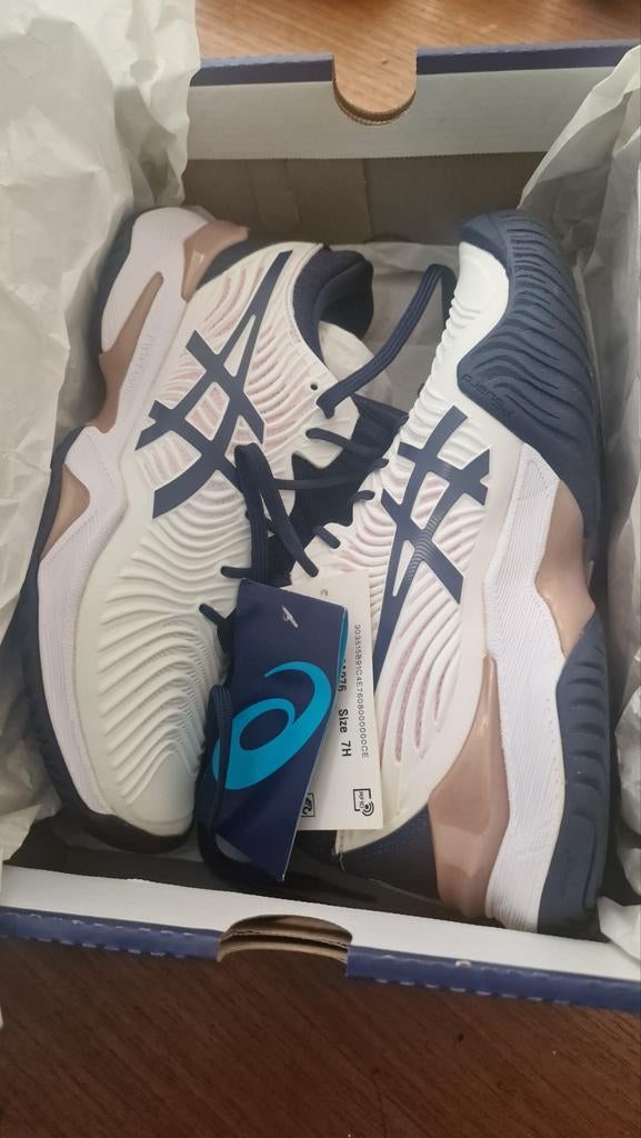 Clay court asics tennisschoenen nieuw, Sport en Fitness, Tennis, Overige merken, L00, Schoenen, Nieuw