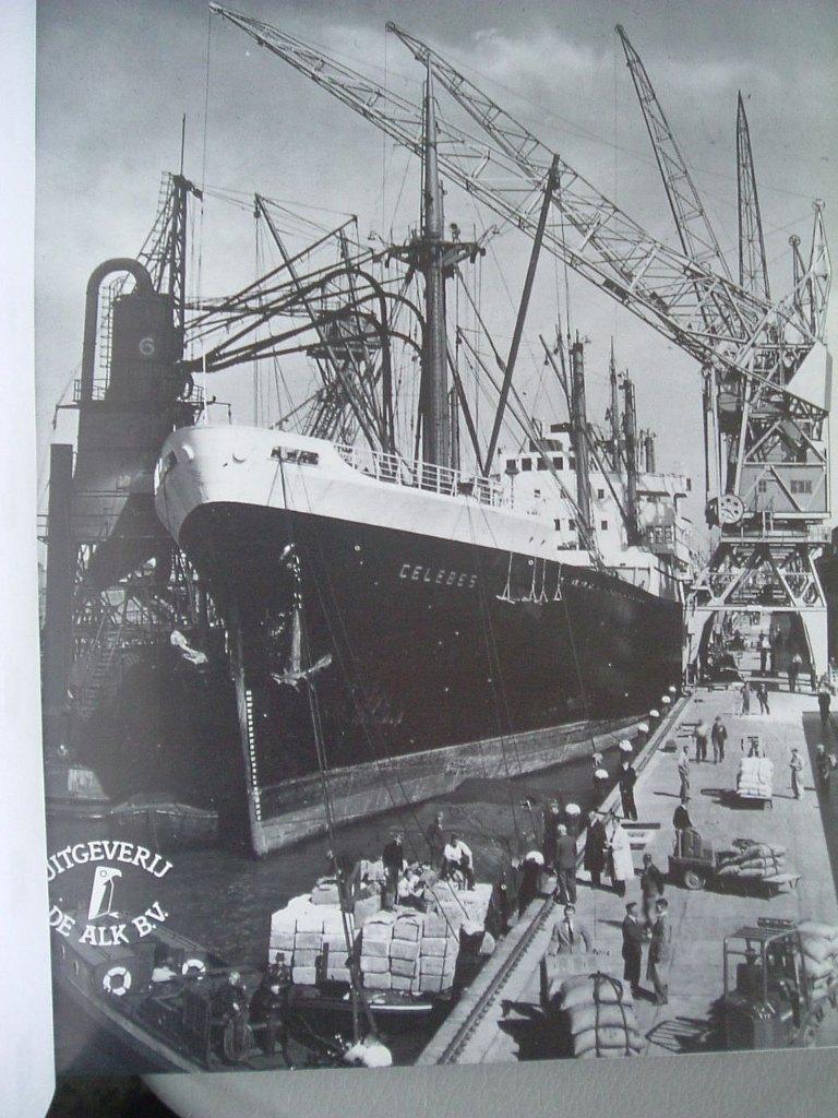 Onze mooiste koopvaardijschepen: vracht/passagiersschepen., Verzamelen, Scheepvaart, Ophalen of Verzenden, Zo goed als nieuw, Motorboot