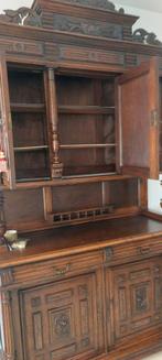 Antieke jachtkast met veel hout snijwerk., Antiek en Kunst, Ophalen