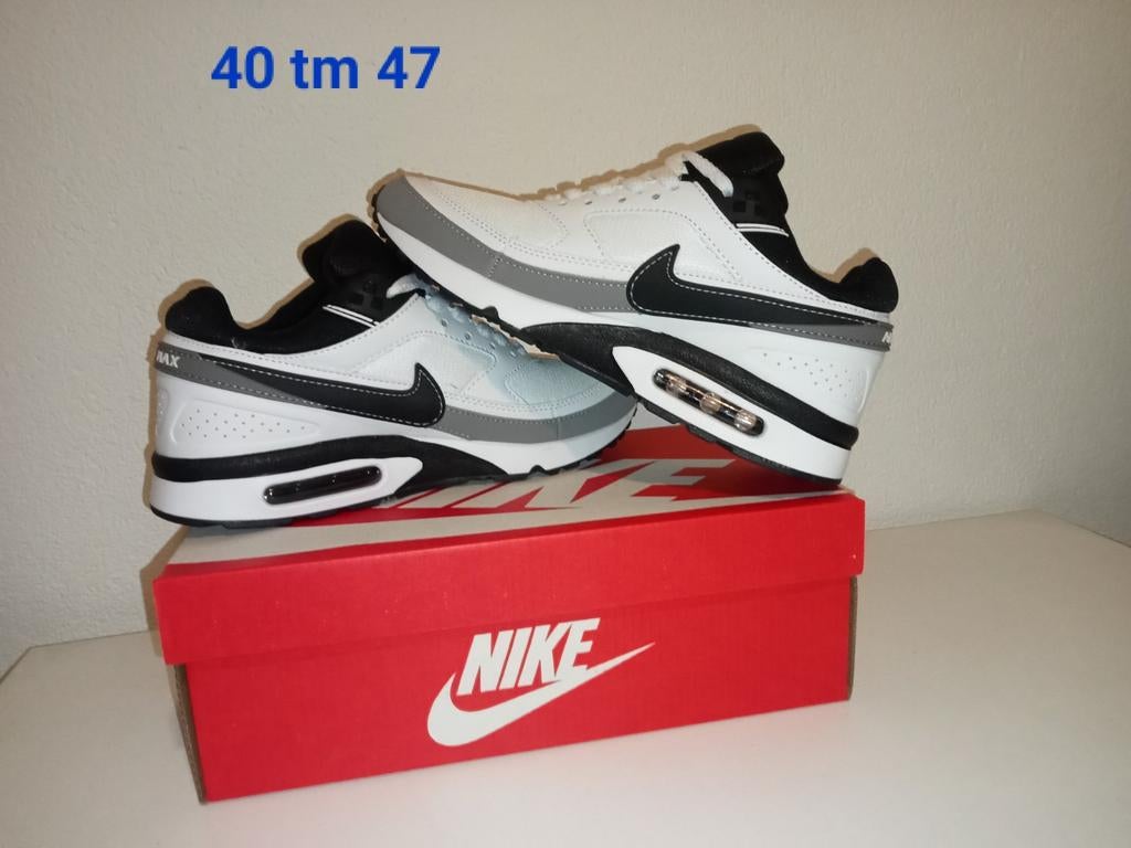 Nike Air Max Classics/90 ( 50eu bij 3 paar), Kleding | Heren, Schoenen, Ophalen of Verzenden, Nieuw, Overige kleuren