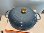 Le Creuset Campagnard 30 cm Chambray Bleu nieuw, Gietijzer, Nieuw, Ophalen of Verzenden, Keramische plaat