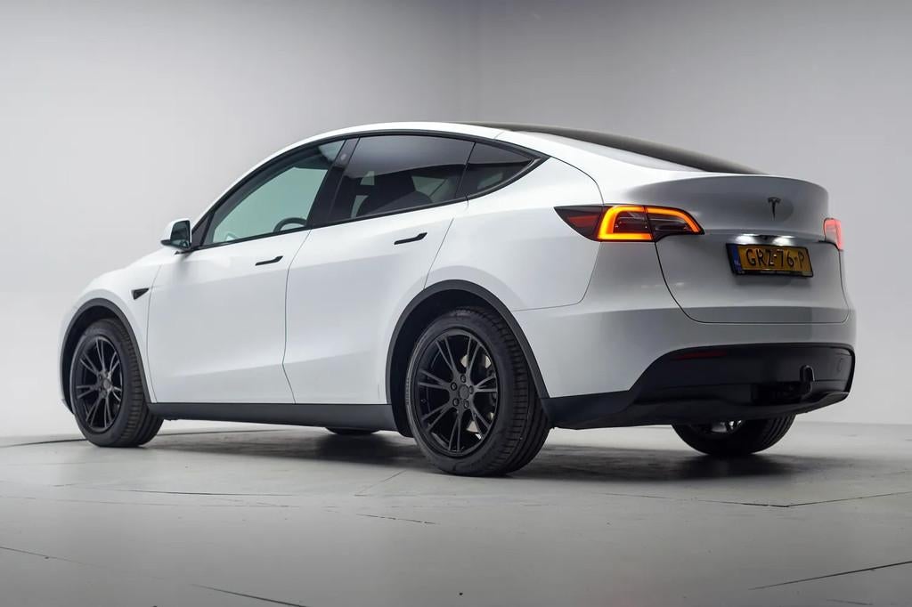 Tesla Model Y RWD 58 kWh [ Panoramadak Trekhaak Lederen bekl, Auto's, Tesla, Automaat, 238 pk, Gebruikt, 23 min