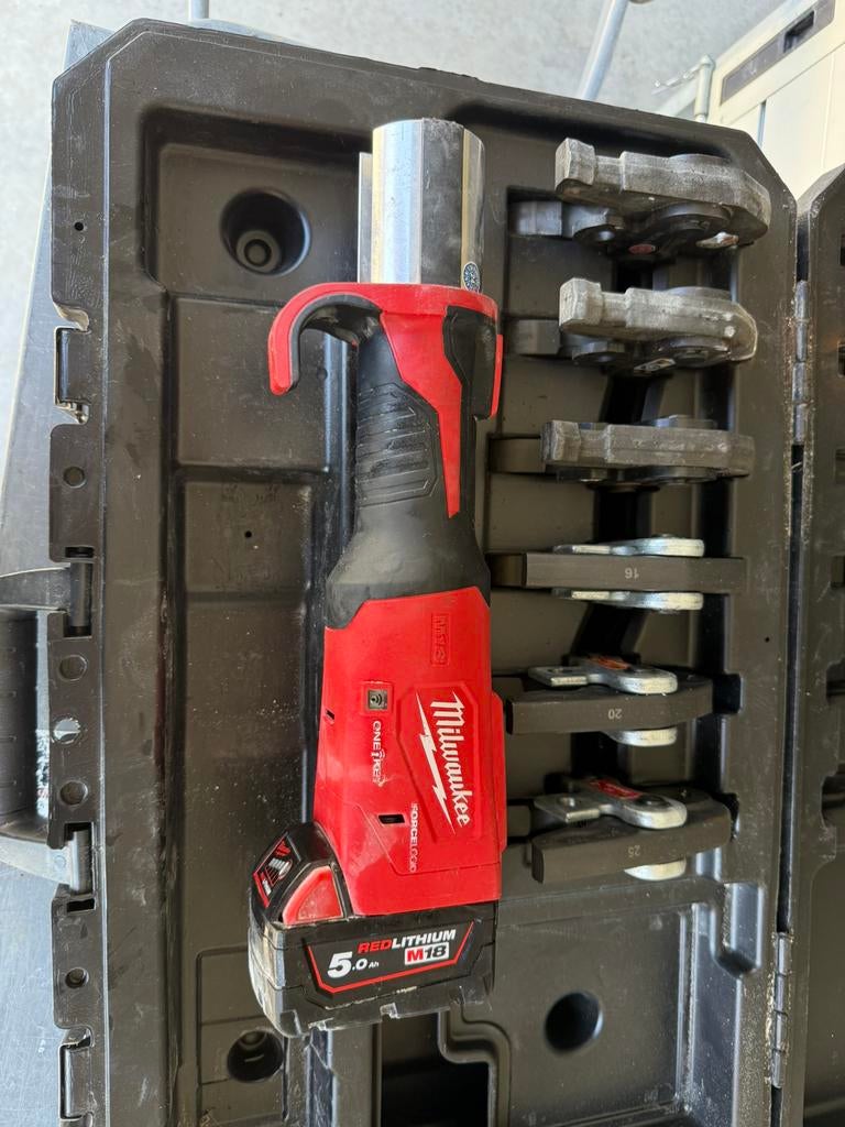 Milwaukee perstang onekey m18, Ophalen