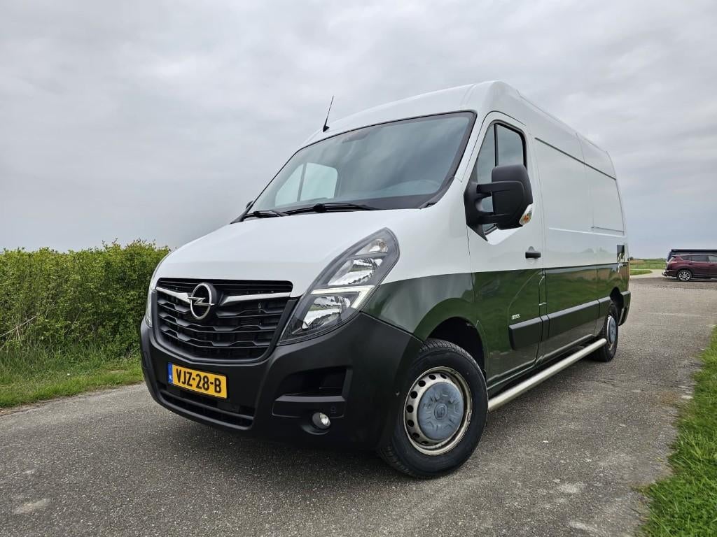 Opel Movano 2.3 Cdti 150pk 3500 L2h2 FWD S&S 2021 Wit, Auto's, Bestelauto's, Voorwielaandrijving, Stof, 4 cilinders, Navigatiesysteem
