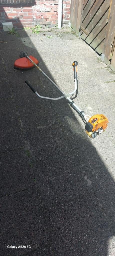 Stihl fs85 bosmaaier, Ophalen, Benzine