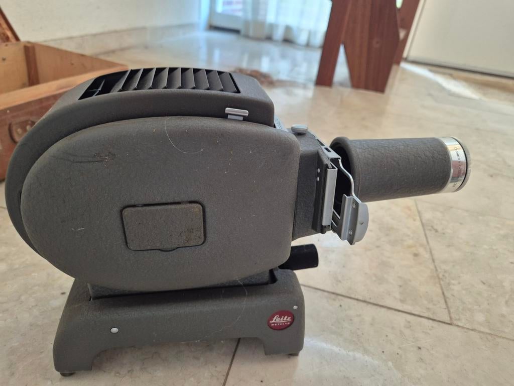 Vintage Leitz Wetzlam diaprojector, Audio, Tv en Foto, Diaprojectors, Ophalen
