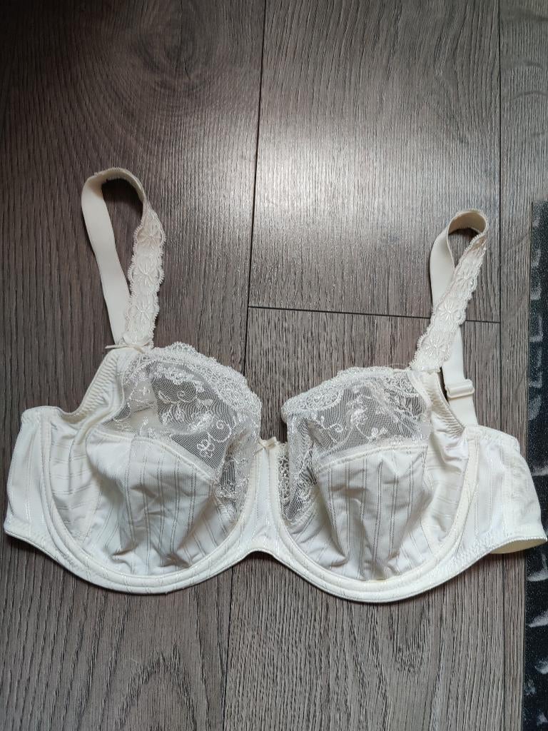 nieuw merk felina twv 90 euro prachtige bh maat 80 E, Felina, Ophalen of Verzenden, Overige kleuren, BH