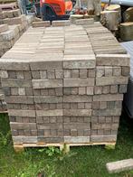 Waaltjes - Gebruikte Bestrating voor Tuin of Oprit, Ophalen, Gebruikt, Beton, Klinkers