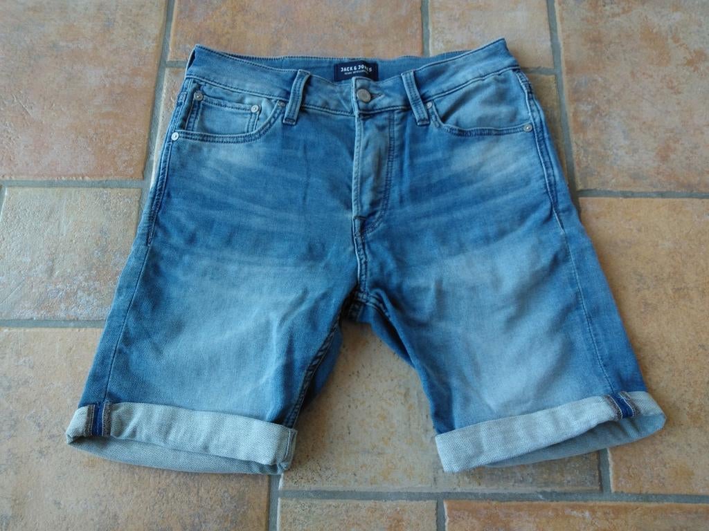 Jack & Jones korte broek maat XS, Kleding | Heren, Spijkerbroeken en Jeans, Blauw, W32 (confectie 46) of kleiner, Ophalen of Verzenden