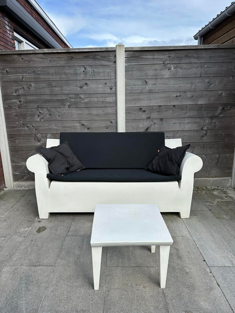 Kartell Bubble Club bank en bijzettafel wit met kussens, Ophalen, Kunststof, Gebruikt, 3 zitplaatsen