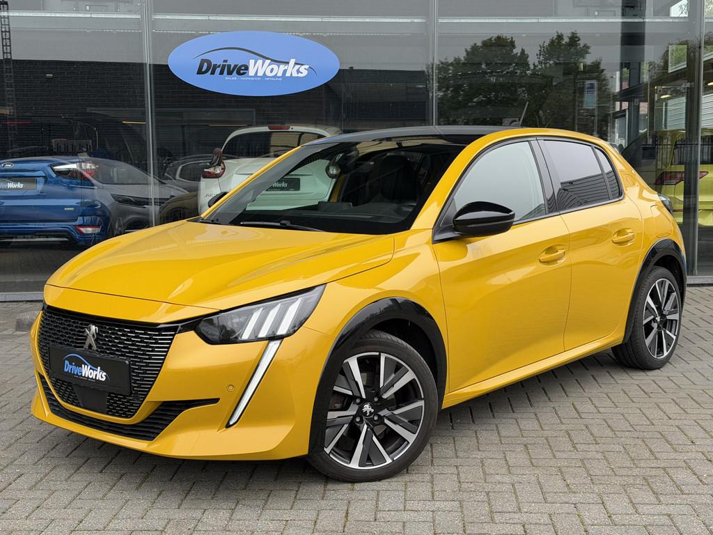 Peugeot 208 1.2 PureTech GT-Line | Carplay | Cruise & Climat, Voorwielaandrijving, 101 pk, Gebruikt, Met garantie (alle)