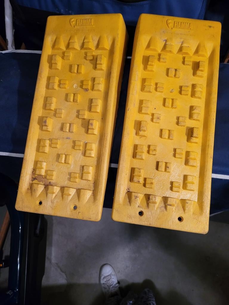 Oprijblok geel 2 stuks, Ophalen of Verzenden