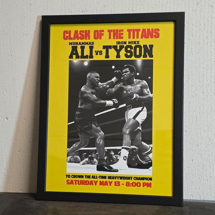 Muhammad Ali Vs Iron Mike Tyson Fight Poster Ingelijst 30x40, Verzamelen, Posters, Nieuw, Sport, A1 t/m A3, Rechthoekig Staand